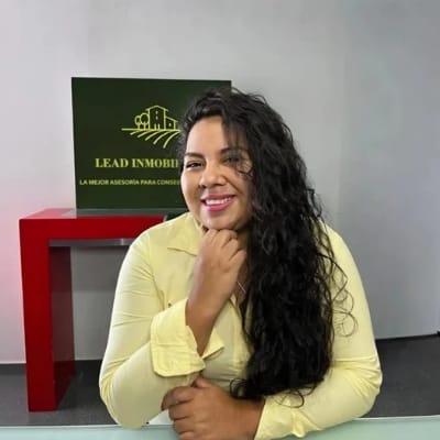 Irene Rodríguez – Asesora inmobiliaria LEAD